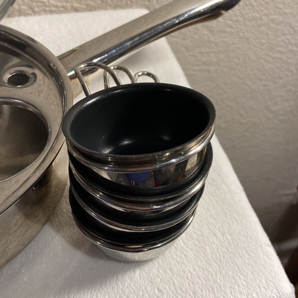 Williams Sonoma Demeyere Egg Poaching Pot w/ Lid - Picture 7 of 9